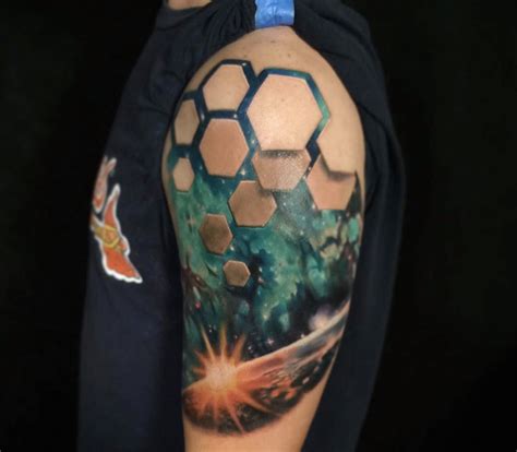 Optical Illusion Tattoos Reveal Worlds Beneath Skin By Jesse Rix Scene360