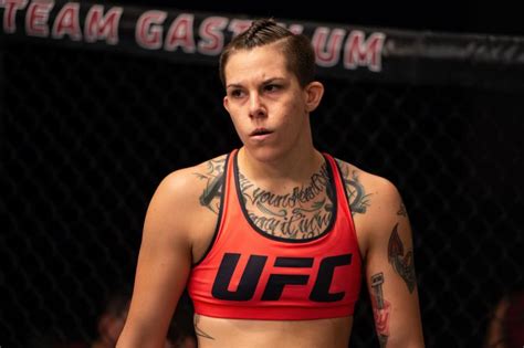 Pannie kianzad is a ufc fighter from sweden. TUF 28 Finale Results: Macy Chiasson Forces Pannie Kianzad ...