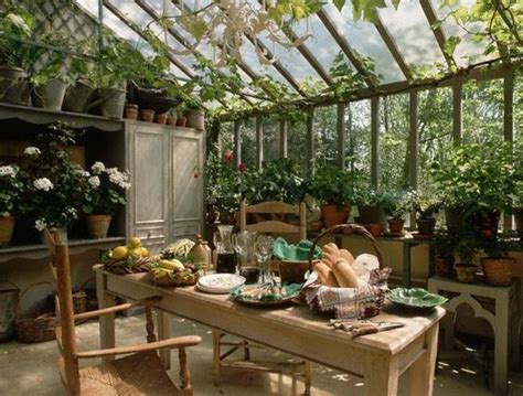 Moon To Moon Green House Garden Room Dining