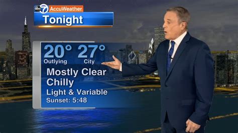 Chicago Weather Mostly Clear Chilly Saturday Night Abc7 Chicago