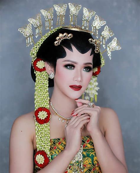 Pesona Kecantikan Wanita Makeup Wedding Jawa Terbaru Republic Renger
