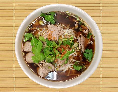This asian meatball noodle soup is a healthy and quick weekday dinner. Chopstixs Thai & Asian Cuisine | Beef & Thai Meatball Noodle Soup | Noodle Soup in The Bowl