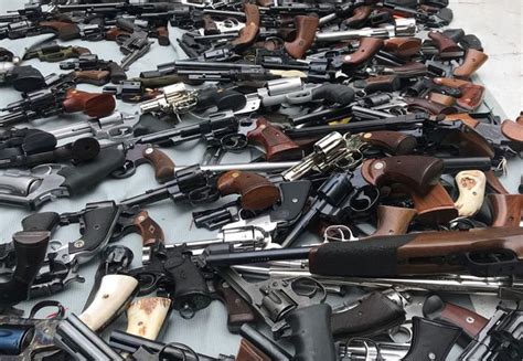 huge stash of 1 000 guns seized from la mansion of getty billionaire s ex mistress mirror online