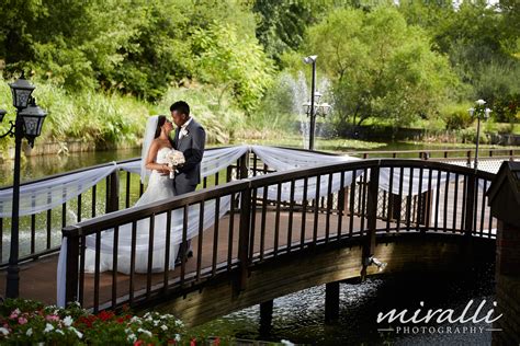 Crest hollow country club is a luxurious wedding venue located in the hamlet of woodbury within the town of oyster bay, new york. Woodbury Country Club Wedding Photos | Woodbury Long ...
