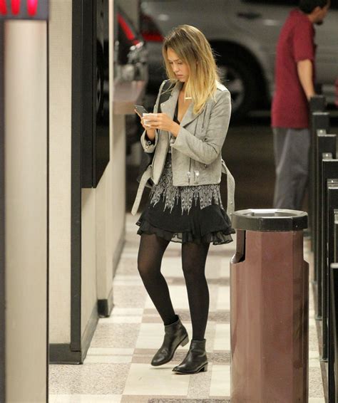 Jessica Alba In Short Skirt Out Shopping In Los Angeles