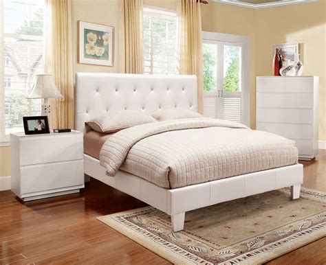 Taylor White Queen Contemporary Platform Bed