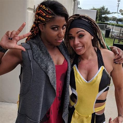 Wwe Women 🌺 Ember Moon And Lacey Lane 💋