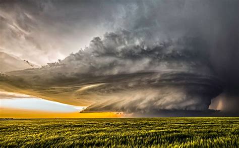 Leoti Storm A Supercell Thunderstorm In Rural Kansas It Produced