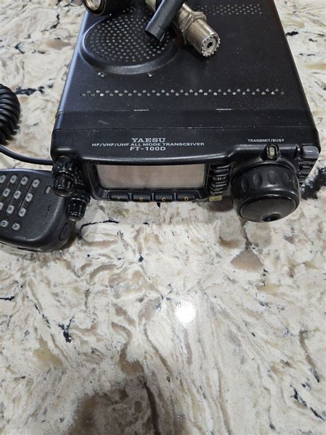 Yaesu Ft 100d Ham Radio Transceiver 100w Hfvhfuhf All Modes Ebay
