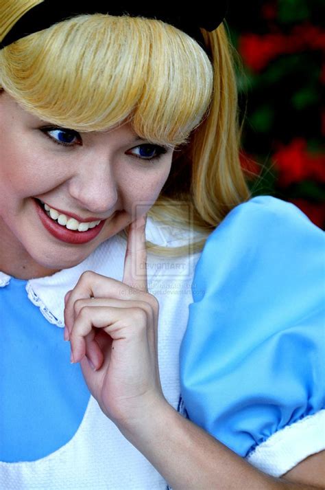 Alices Smile By Bellesangel On Deviantart Alice In Wonderland
