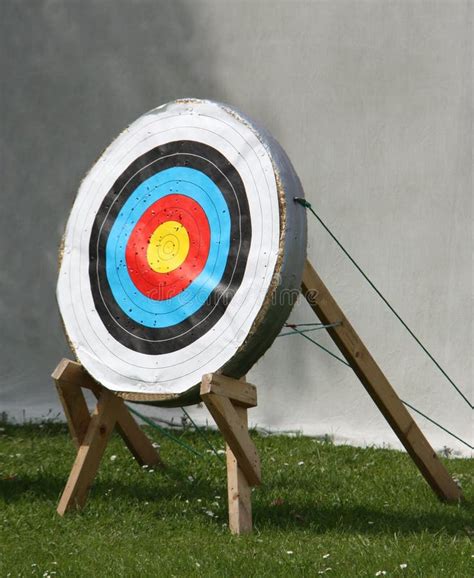 Archery Straw Target Royalty Free Stock Image Image 25745606
