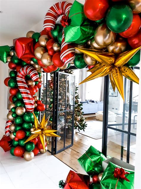 Magnificent Festive And Fun Christmas Balloon Installations