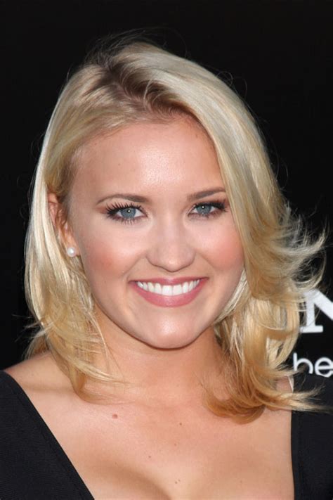 Emily Osment S Hairstyles And Hair Colors Steal Her Style