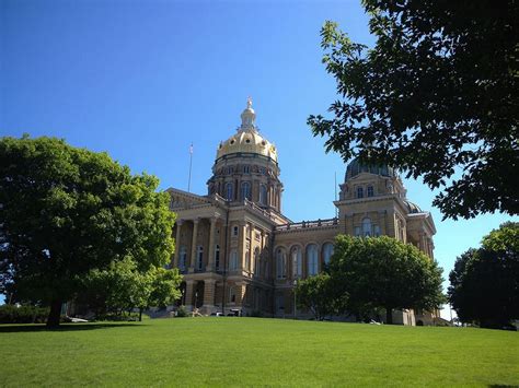 Hd Wallpaper State Capitol Iowa Des Moines Building Dome