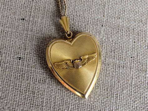 Wwii Vintage Sweetheart Locket Army Air Corps Pilot Wing Etsy In 2021