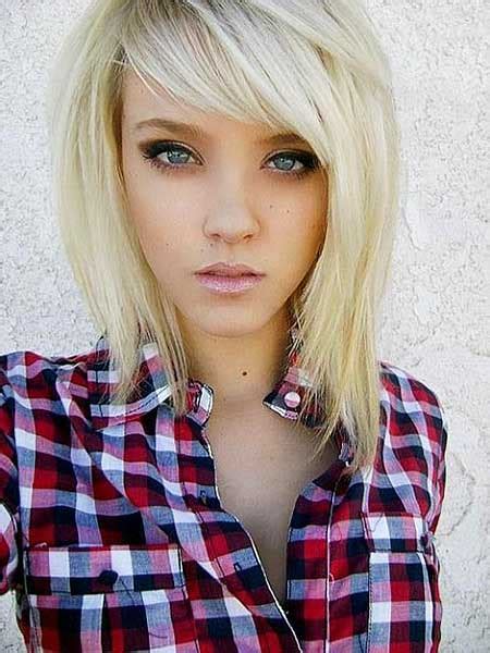 21 Medium Length Layered Haircuts With Bangs Hairstyles And Haircuts Lovely Hairstylescom