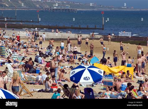 Bournemouth Crowded Beach Hi Res Stock Photography And Images Alamy