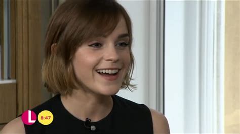 Watch Embarrassed Emma Watson S Reaction When Tv Interview Is
