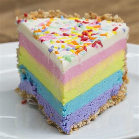 Maybe you would like to learn more about one of these? Dieser Regenbogen-Käsekuchen bringt Farbe in dein Leben 🌈 ...