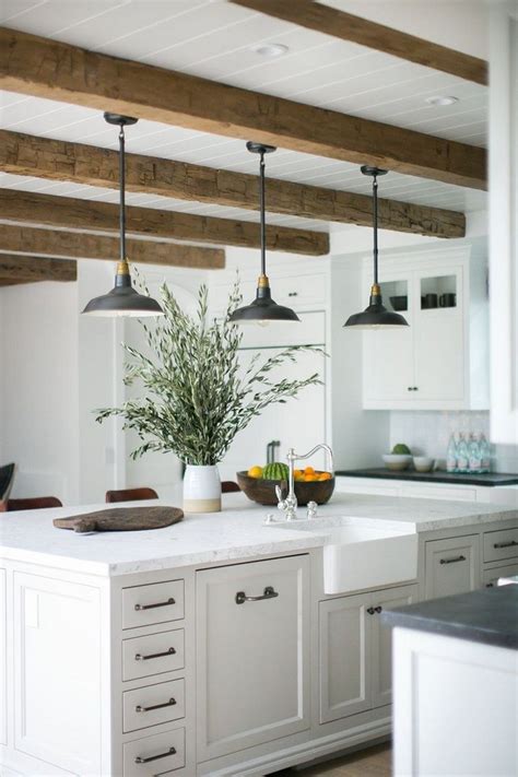 These choices require minimal space and are perfect for newer homes where you can attach. 45+ Amazing White Wood Beams Ceiling Ideas For Cottage ...