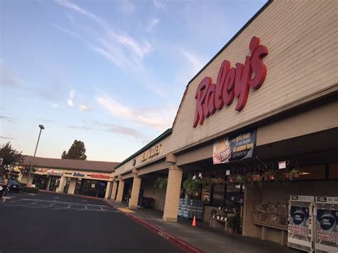 Raleys 95 Photos And 108 Reviews Grocery 3550 N G St Merced Ca