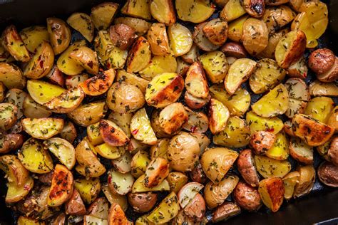 Plus, i prefer baked potatoes, but its usually my mom who makes either baked or mashed potatoes. Bake Potatoes At 425 - Crispy Smashed Potatoes Recipe Cookie And Kate - Directions bake the ...