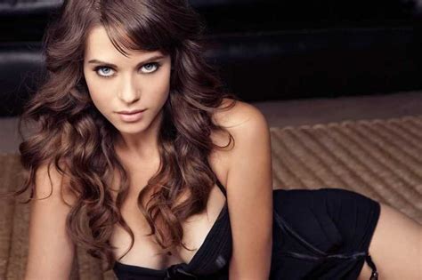 49 Lyndsy Fonseca Nude Pictures Are Marvelously Majestic The Viraler