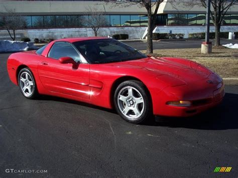 1999 Torch Red Chevrolet Corvette Coupe 26832262 Car