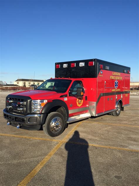 Lansing Fire Fd16 49 Lifeline Ambulance Randr Fire Truck Repair Inc