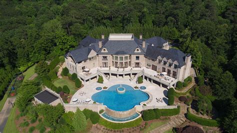 Tyler Perrys 15m Mansion Bought By Steve Harvey