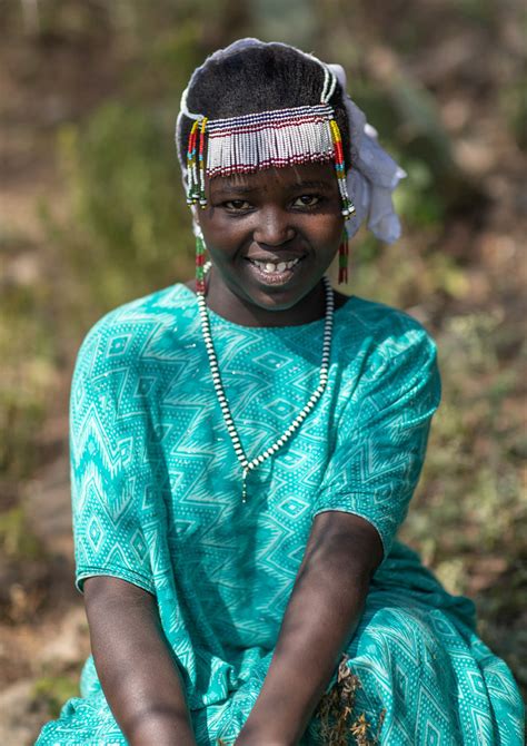 Oromo Girl With A Beaded Headwear Oromia Mileso Ethiopi Flickr