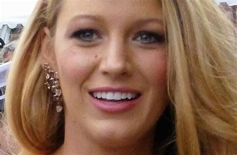 Blake Lively Height Weight Body Measurements Eye Color