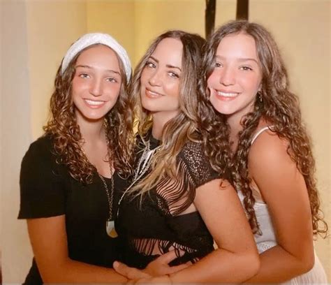 Andrea Legarreta Habla Del Debut De Sus Hijas Como Artistas