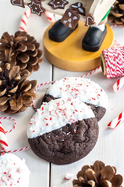 15 Easy Christmas Cookie Recipes To Make The Holidays Sweeter Christmas Cookies Easy Dark