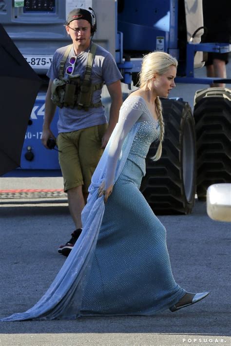 Georgina Haig As Frozen S Elsa On Once Upon A Time Popsugar Celebrity Australia