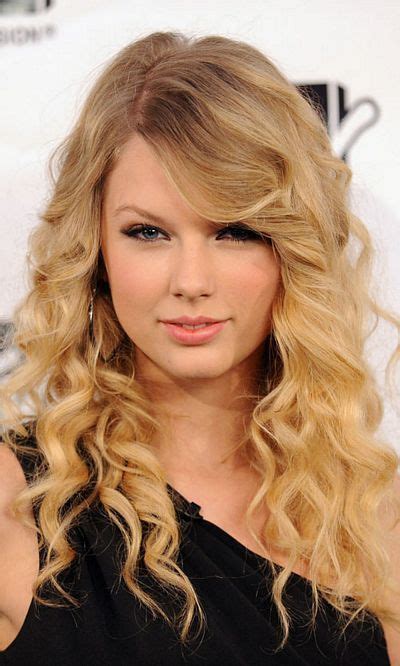 I Love How Taylors Bangs Swoop Back In A Curl Its Because Shes