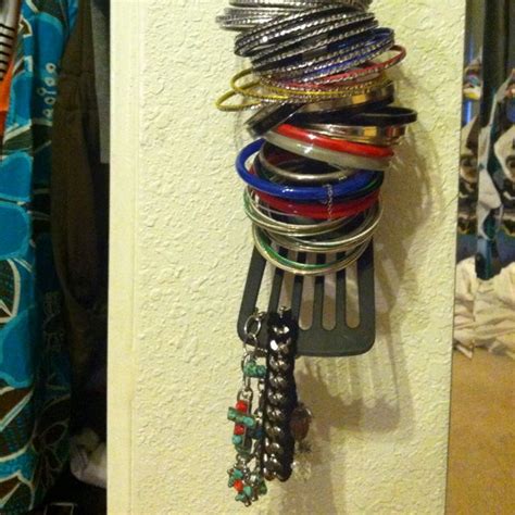 Braclet holder! Cooking utensil | Braclet holder, Diy ...