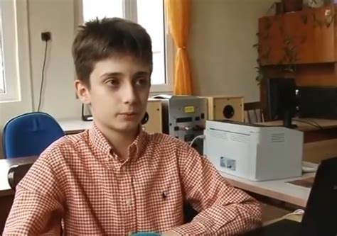 11 годишно момче стана най младият студент в България