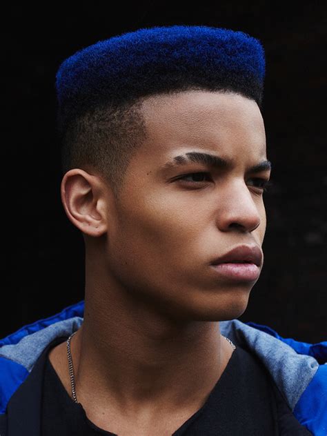 The high taper fade haircut starts near the top of the head and gradually tapers down the sides. 5 High Top Fade Haircut Pictures | Learn Haircuts