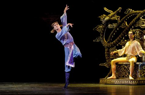 Hong Kong Ballets Senior Ballet Master Liang Jing Will Be Stepping