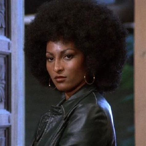 The Original Foxy Brown Pam Grier Is A Legend Tbt Bea Unclefunkysdaughter Legends Fro