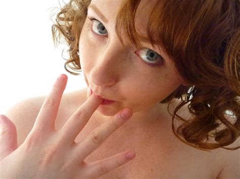 Mary Louise Fox Sucks Her Finger Porn Pic The Best Porn Website