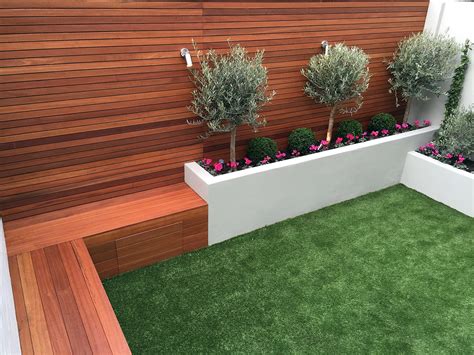 Raised Grey Beds Topiary Hardwood Horizontal Privacy Screen Fake Easi