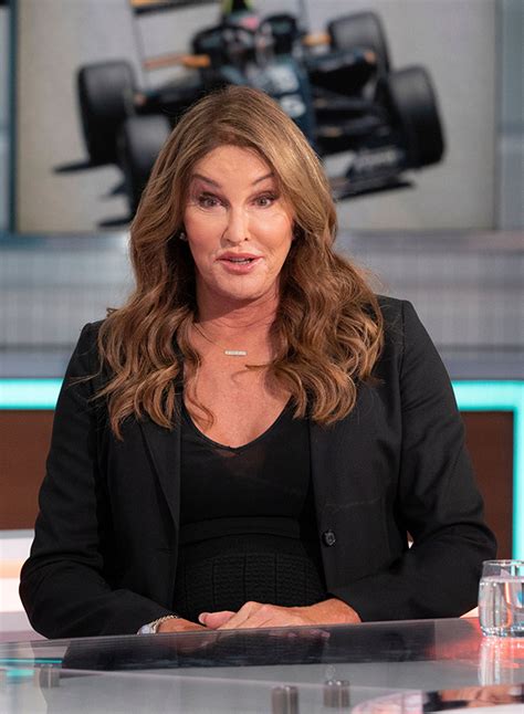 Caitlyn Jenner Says She Was Infatuated With Kris Jenner Hollywood Life Techly In