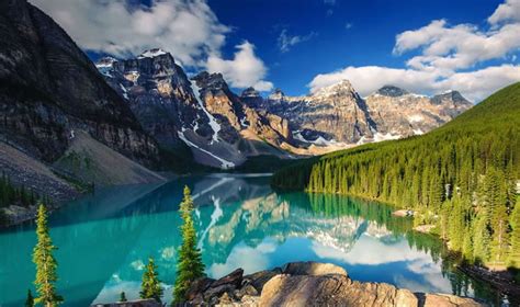 10 Amazing Mountain Pictures From Around The World