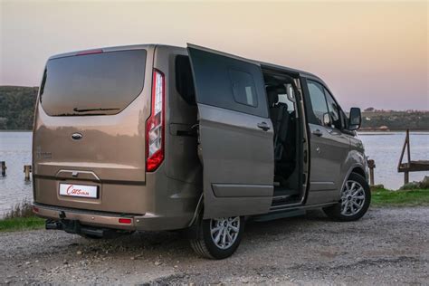 Ford Tourneo Custom 2020 Review