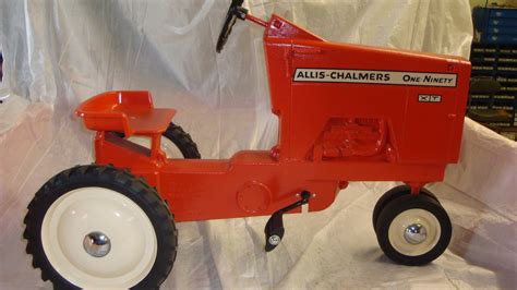 Allis Chalmers 190 Xt Pedal Tractor M240 Davenport 2014