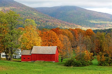 17 Beautiful Barns That Will Get You In The Mood For Fall Simplemost