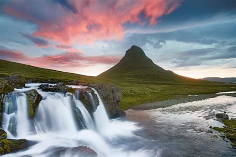Resource Travel And 500px Explore Icelands Famed Kirkjufell Mountain