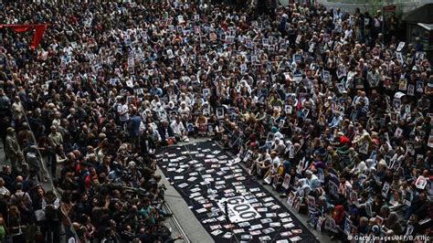 Turkey′s Saturday Mothers Meet For 600th Time Demanding Justice For